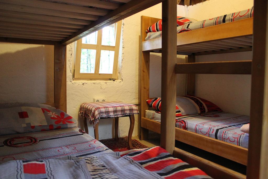 Camp Divlja Rijeka Hotel Hum ห้อง รูปภาพ